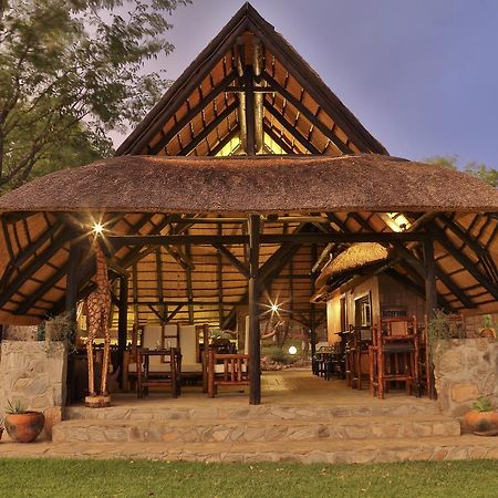 Sophienhof Lodge Outjo Bagian luar foto