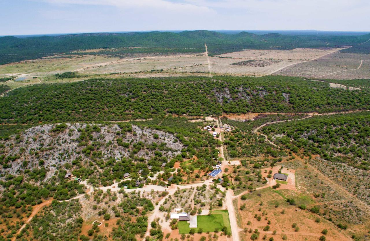 Sophienhof Lodge Outjo Bagian luar foto